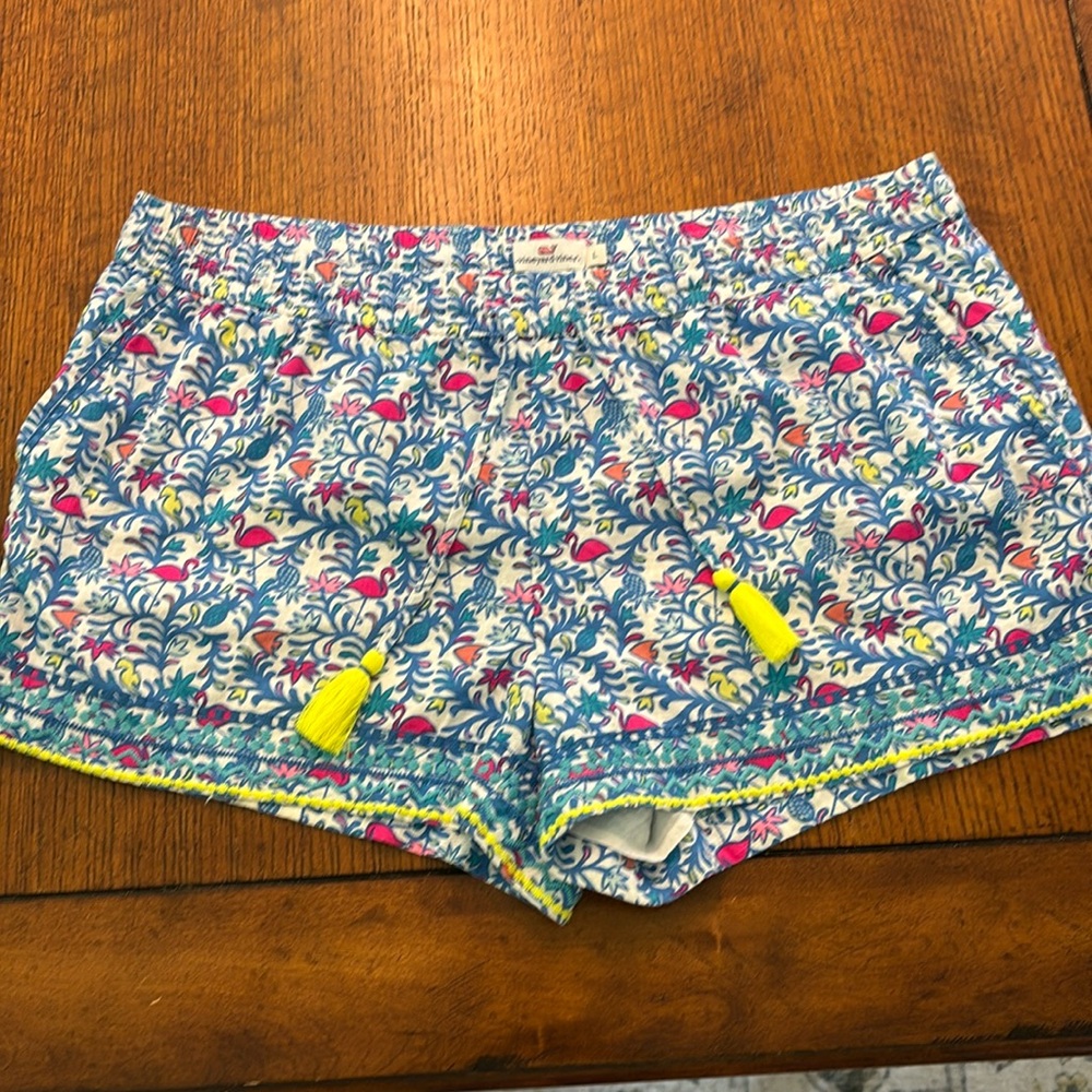 Vineyard vines shorts size large nautical print tie waist tassle embroidered